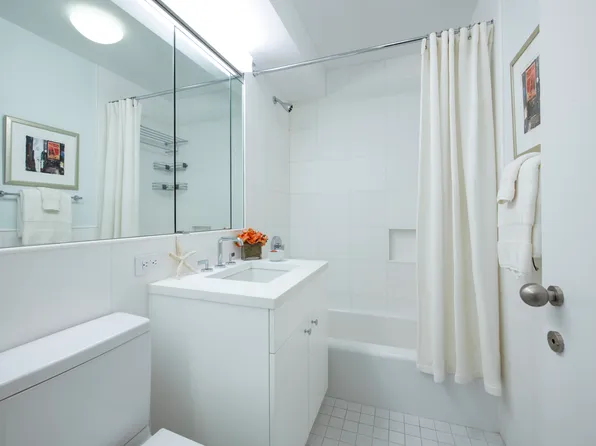 799 Park Avenue image 11 of 13