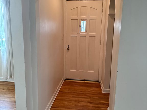 2nd image of 830 E Bryan Ave