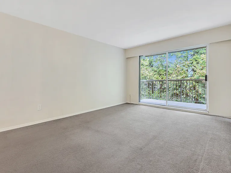 549 Dansey Ave #121 — Photo 18