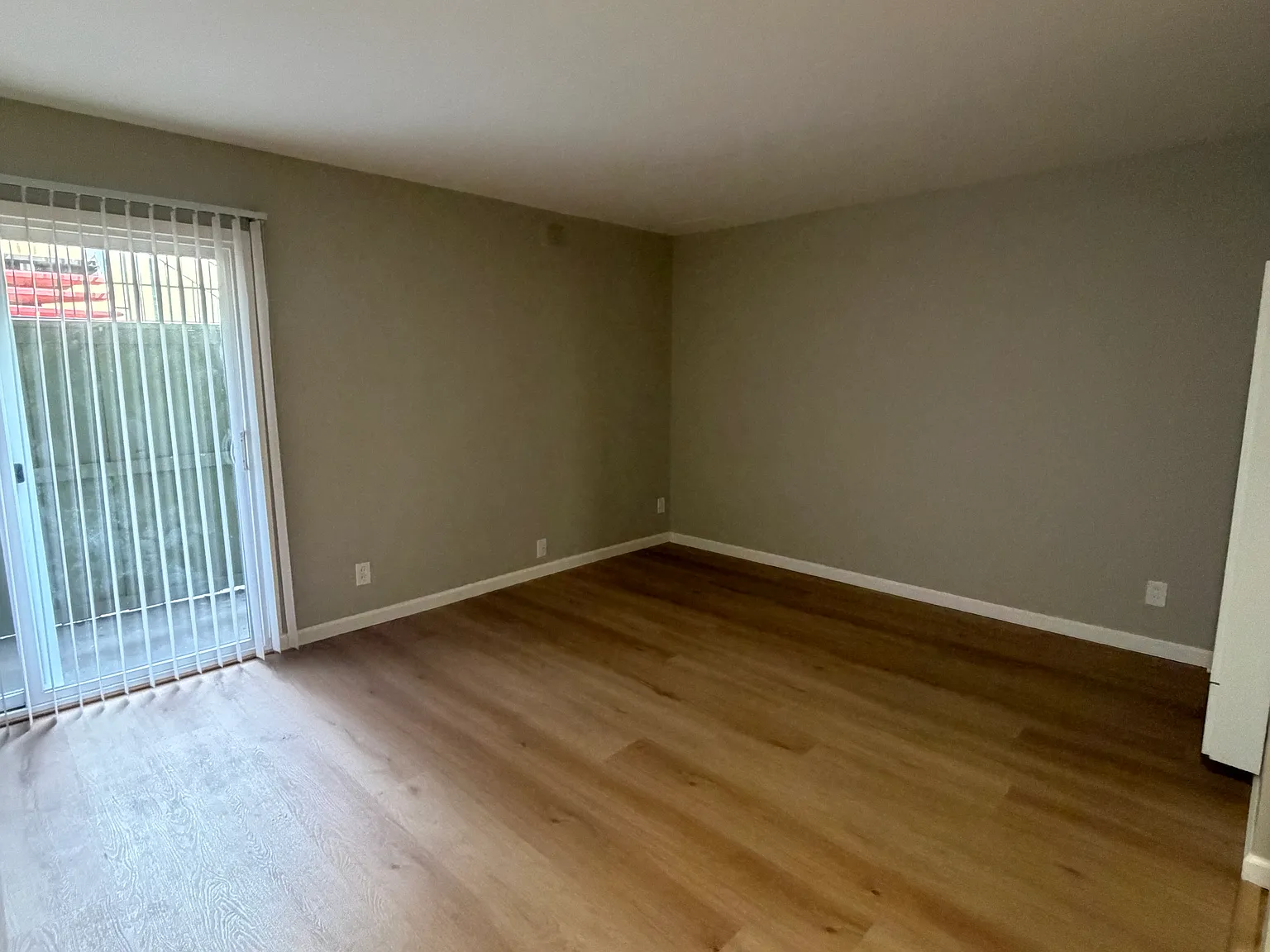 2 bed, 1.5 bath, 1000 sqft, $2,295 — Photo 4