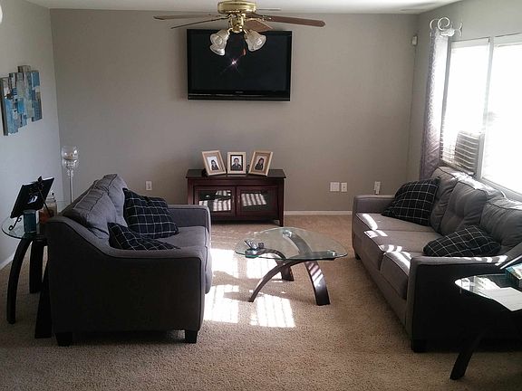3rd image of 1251 Hoover Way