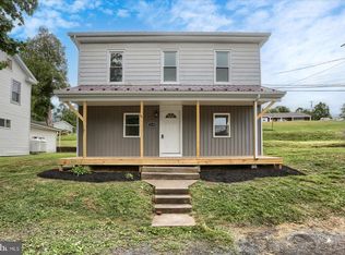 1141 N Front St, Newport, PA 17074