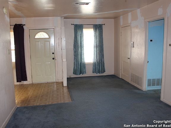 5th image of 2630 W Huisache Ave
