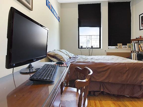 3rd image of 114 E 28th St APT 6A