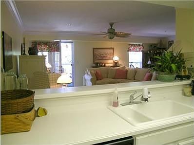 5th image of 5935 N High St #216