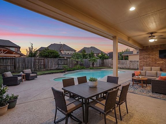 5th image of 27418 Windcrest Key Ln