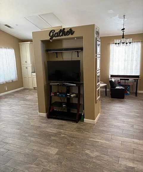 5607 Linden Ct — Photo 14