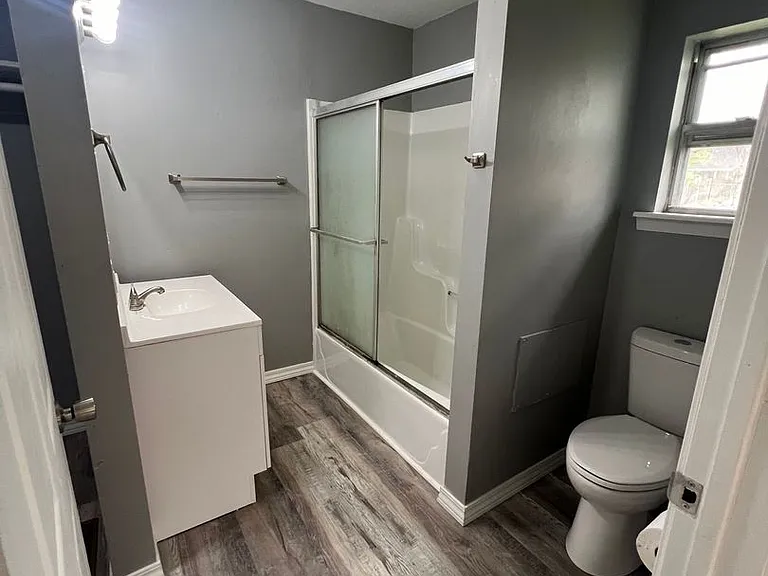 2305 N Prospect Ave #B — Photo 10