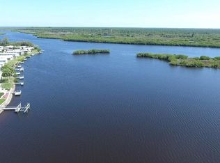 100 Lazy River Rd, North Port, FL 34287