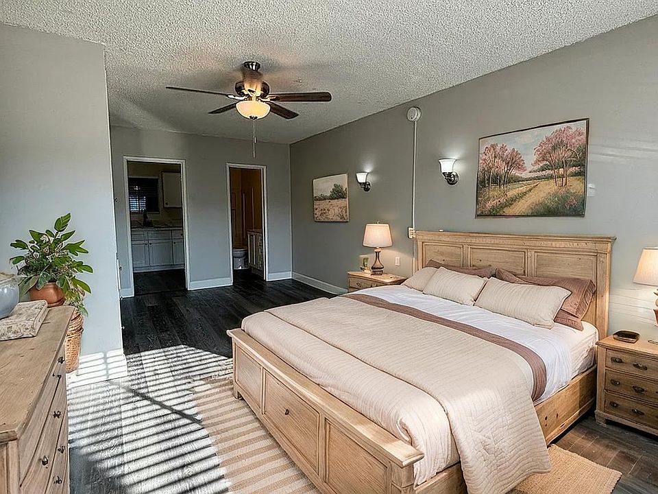 1st image of 14250 Telegraph Rd #20