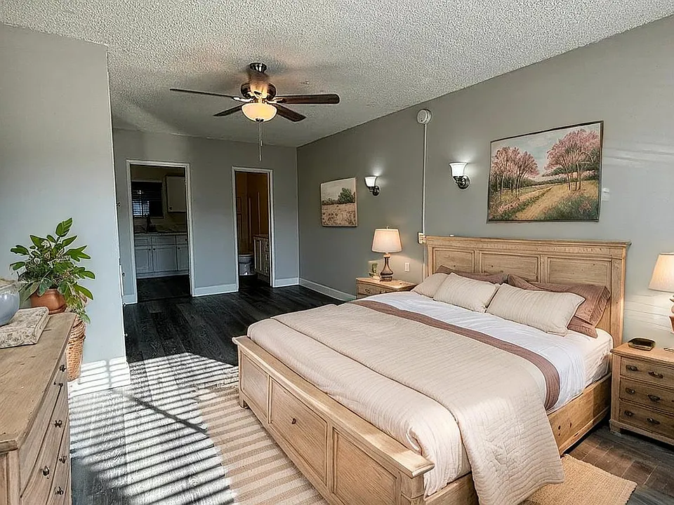 14250 Telegraph Rd #20