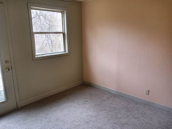 5th image of 2723 Coleman Ave