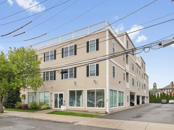 29 Spruce St Unit 23, Waltham, MA 02453