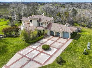 24943 N McIntire Rd, Clements, CA 95227