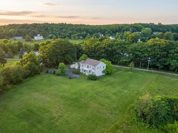 515 Lowelltown Road, Wiscasset, ME 04578