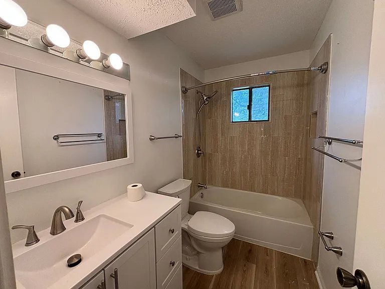 15045 Switzer Rd — Photo 11