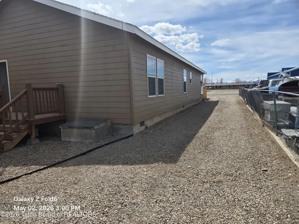 16 Maxwell Ave, Big Piney, WY 83113