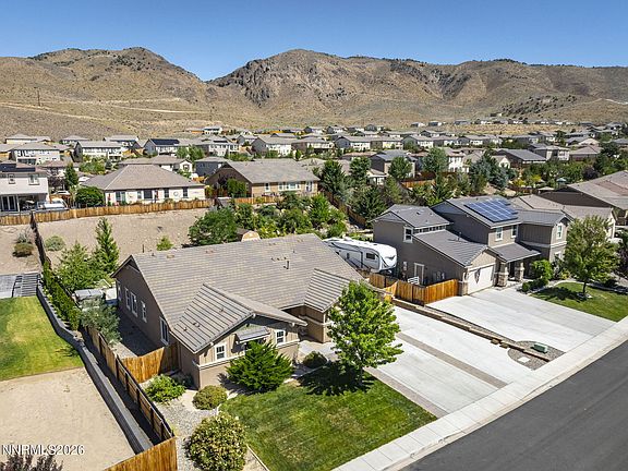 3rd image of 2900 Tobiano Dr