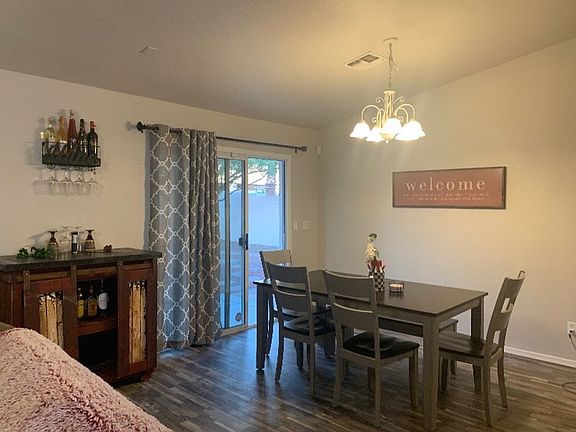 3rd image of 1909 E Pyramid Lake Dr