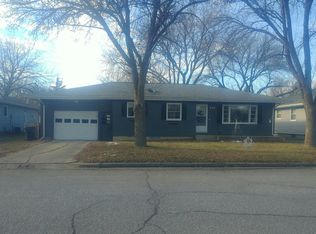 410 Lawrence St, Marshall, MN 56258