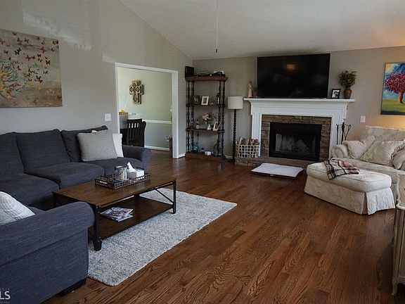 5th image of 640 Springharbor Dr #184