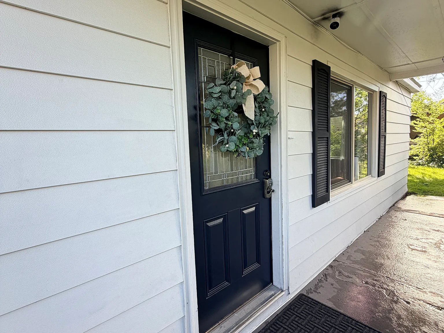 4 bed, 1800 sqft, $2,295 — Photo 3