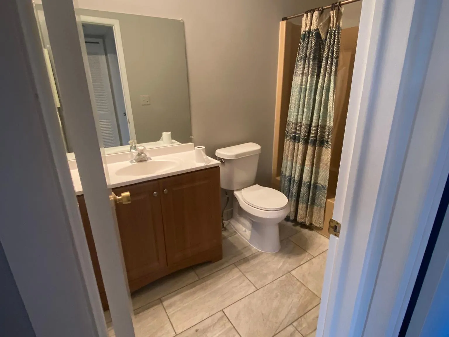1 bed, 850 sqft, $1,750 — Photo 3