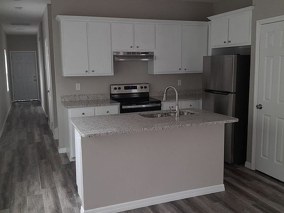 4th image of 8938 Galveston Ave