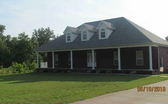 3rd image of 106 Idlewood Dr
