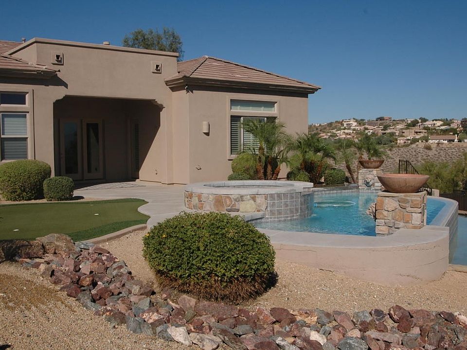 Spectacular Back Yard