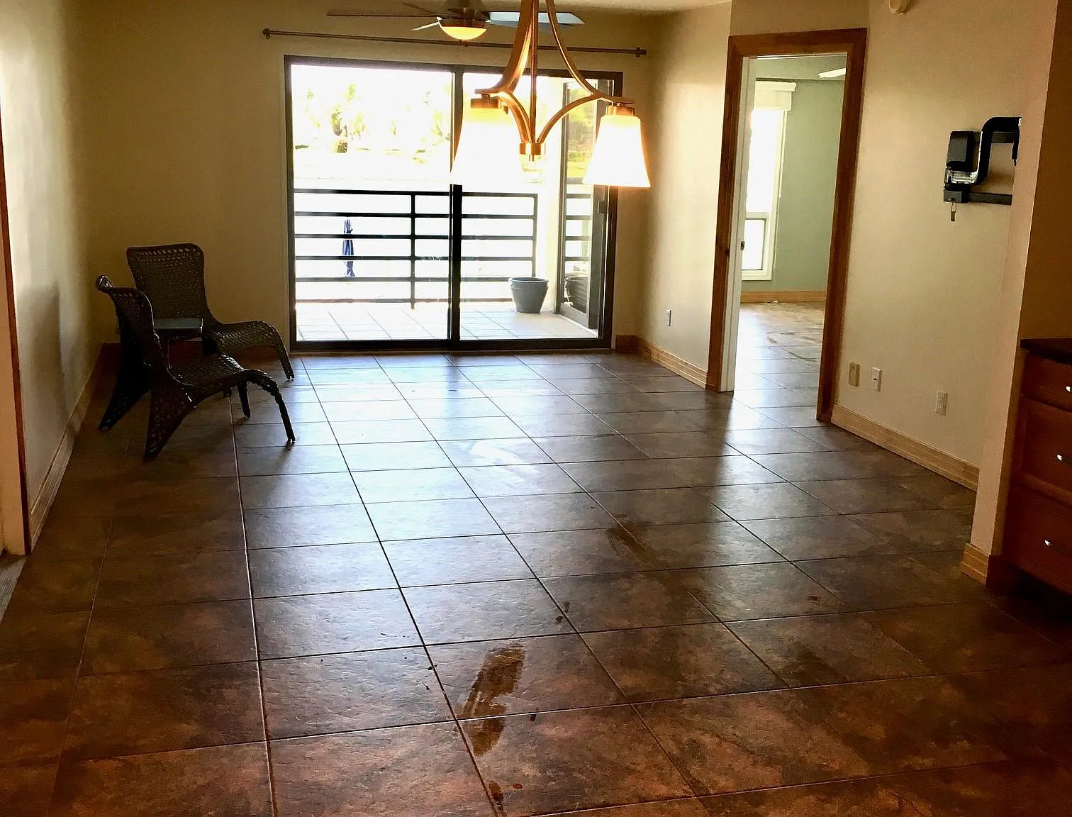 3 bed, 1340 sqft, $3,700 — Photo 3