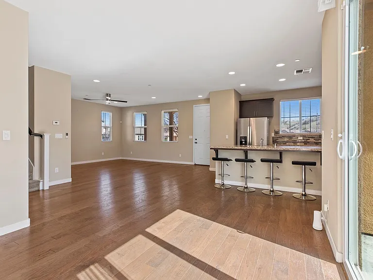 20833 Grapevine Dr — Photo 9