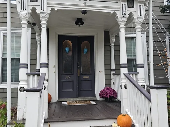 189 Burrill St #3, Swampscott, MA 01907