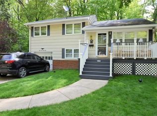 6231 Colebrook Rd, Cleveland, OH 44130