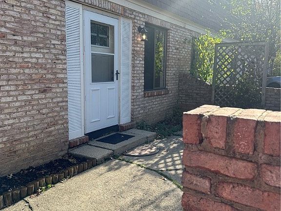 4th image of 1651 Mentor Ave APT 2204