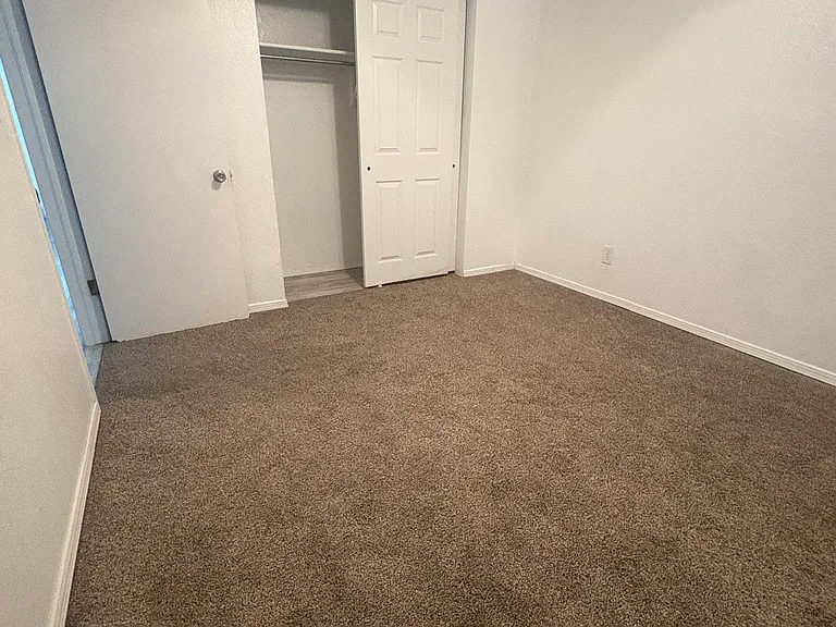 3417 Risner Pl #B — Photo 16