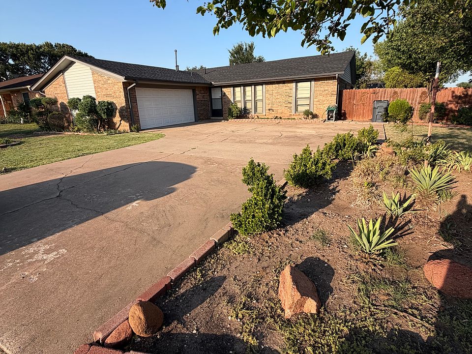 1st image of 6715 SW Chaucer Dr