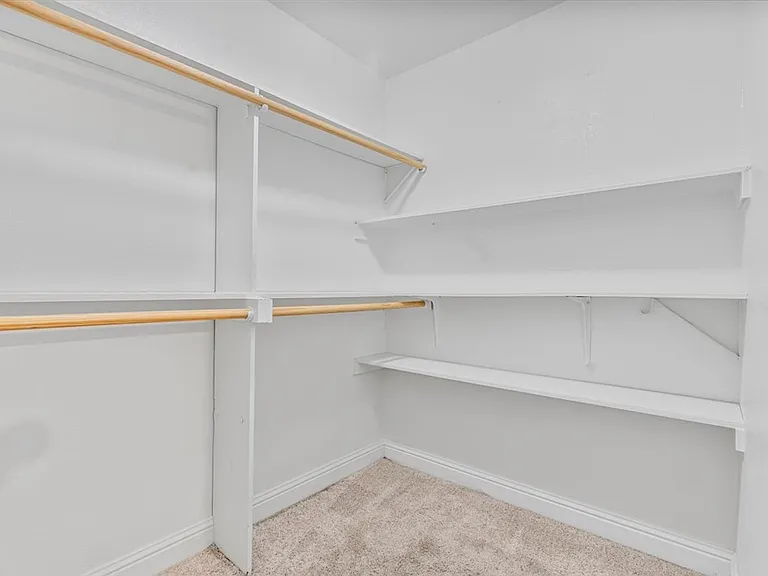 117 Ida St — Photo 17