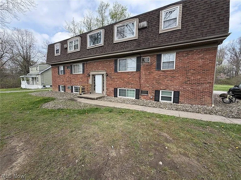 432 Mathews Rd — Photo 1