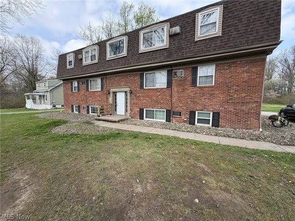 432 Mathews Rd, Youngstown, OH 44512