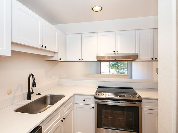 2nd image of 510 4th Ave W APT 201