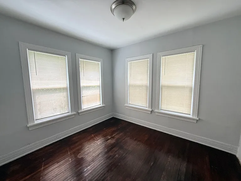 2814 E Admiral Ct — Photo 16