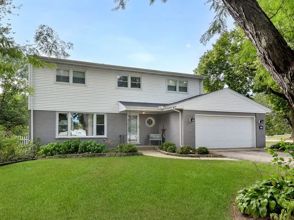 1500 E Geneva Rd, Wheaton, IL 60187