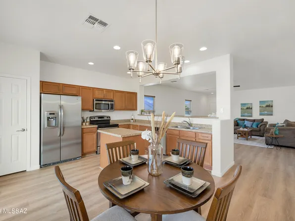 21380 E Founders Rd, Red Rock, AZ 85145