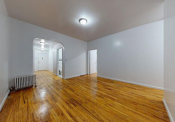 5th image of 123 E 7th St APT 1A
