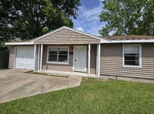 5 Lanes End St, Baytown, TX 77520