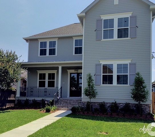 Captivating Exterior
						:
						The color palette makes for great curb appeal.