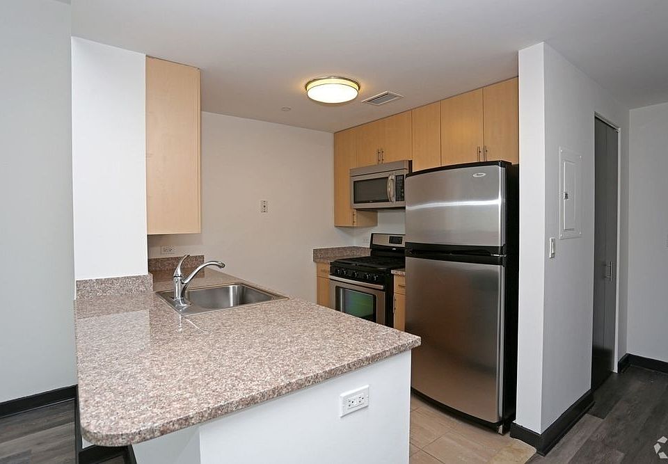 1st image of 15350 89th Ave APT 1105