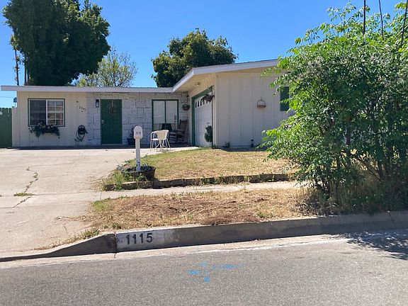 3rd image of 1115 Goldenrod St