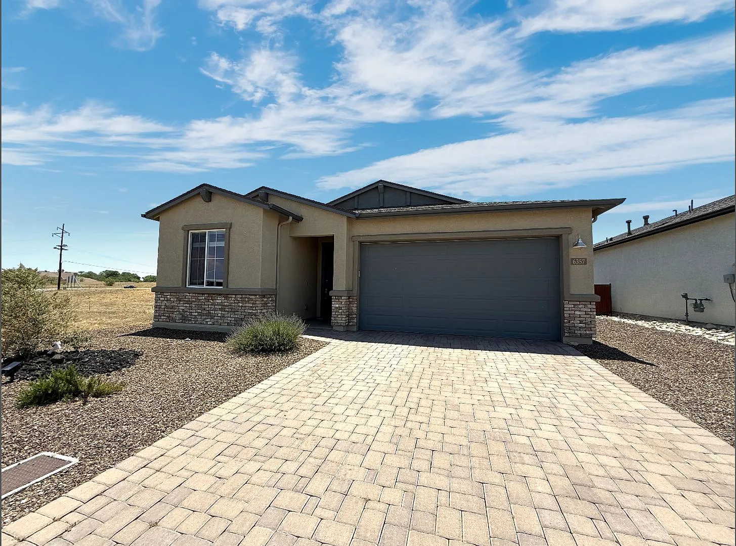 Stylish 3-Bedroom Saddlewood Home Available Now! — Photo 3